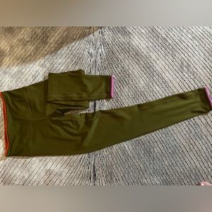 COPY - NWT Cotopaxi leggings szS